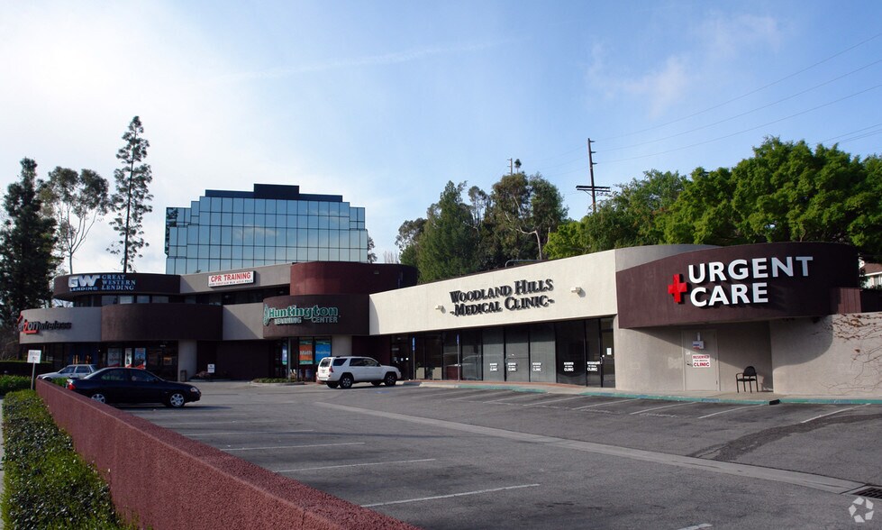 More Photos Of 5975-5999 Topanga Canyon Blvd, Woodland Hills Storefront For Lease
