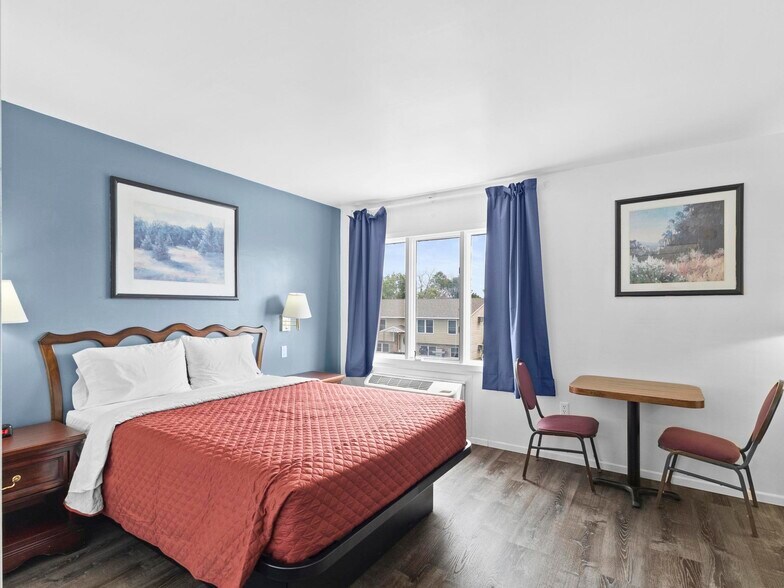 More Photos Of 935 9th Ave, Sidney Hotel For Sale