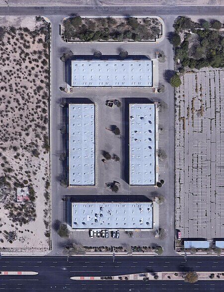 More Photos Of 2115 E Valencia Rd, Tucson Warehouse For Lease
