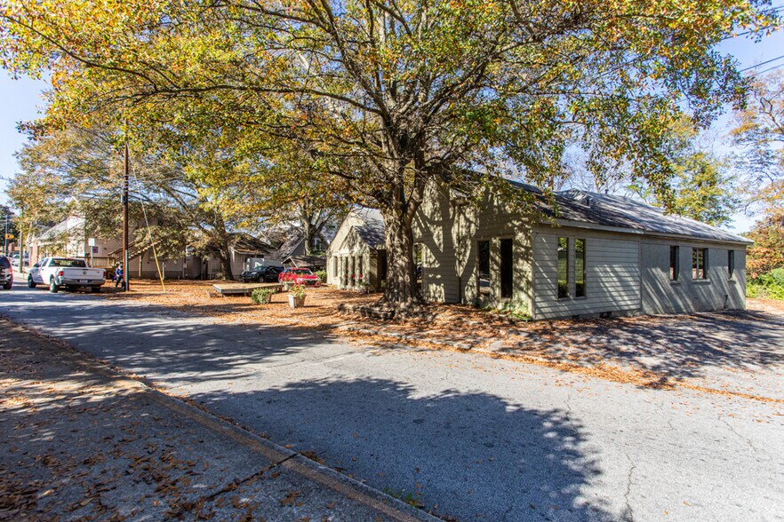 More Photos Of 102 Church St, Decatur Land For Sale