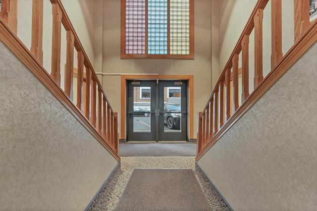 More Photos Of 414 E Walnut St, Green Bay Office For Lease