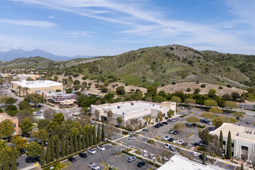 More Photos Of 200 Corporate Dr, Ladera Ranch Freestanding For Lease