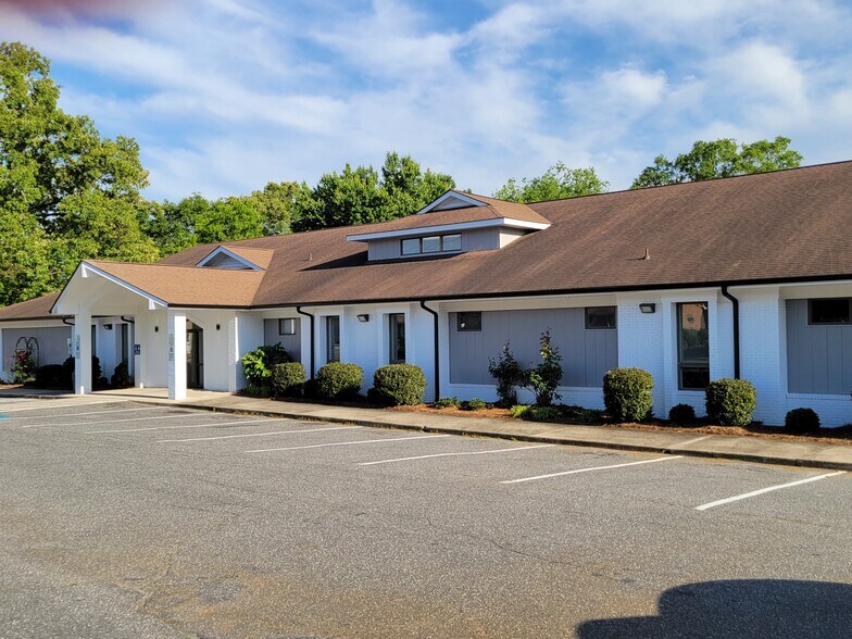 Primary Photo Of 1225 E Garrison Blvd, Gastonia Medical For Sale