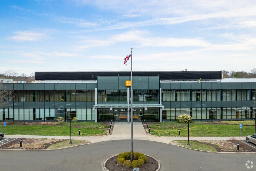 More Photos Of 260 Long Ridge Rd, Stamford Medical For Lease