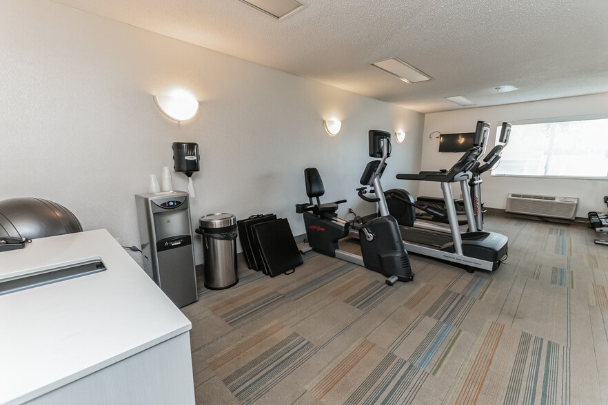 More Photos Of 11555 Upper Gilchrist Rd, Mount Vernon Hotel For Sale