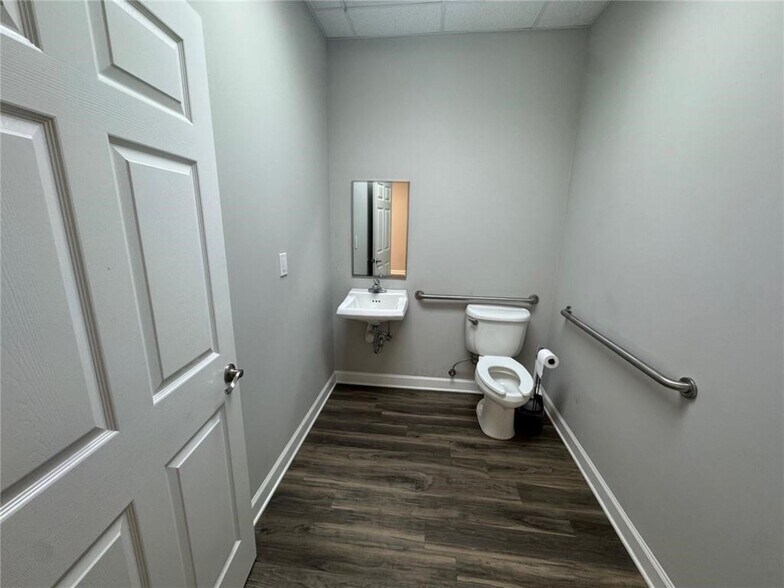 More Photos Of 5215 Palmero Ct, Buford Light Distribution For Lease