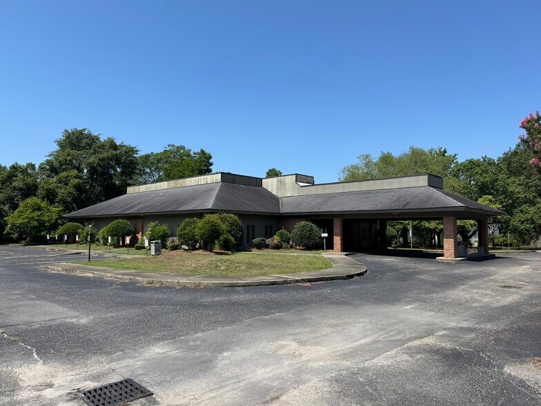 More Photos Of 407 N Salem Ave, Sumter Medical For Sale