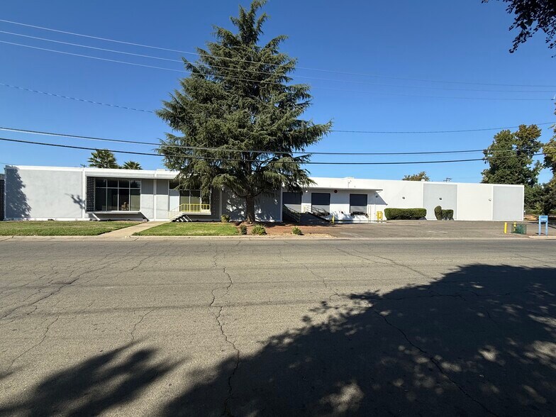 Primary Photo Of 360 Commerce Cir, Sacramento Warehouse For Sale