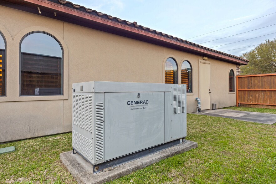 More Photos Of 22321 Gosling Rd, Spring Office For Sale