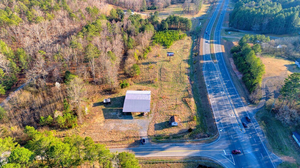 More Photos Of 10 Doyle Rd SE, Lindale Flex For Sale