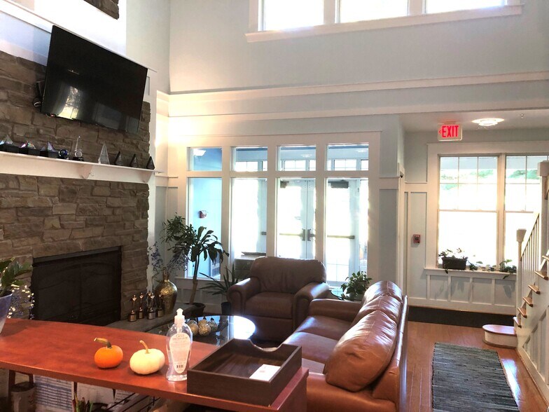 More Photos Of 400 Whitney Rd, Penfield Office For Lease