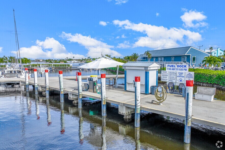 More Photos Of 1200 W Retta Esplanade, Punta Gorda Hotel For Sale