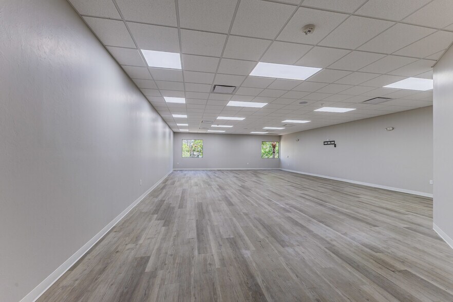 More Photos Of 28410 Bonita Crossing Blvd, Bonita Springs Unknown For Lease