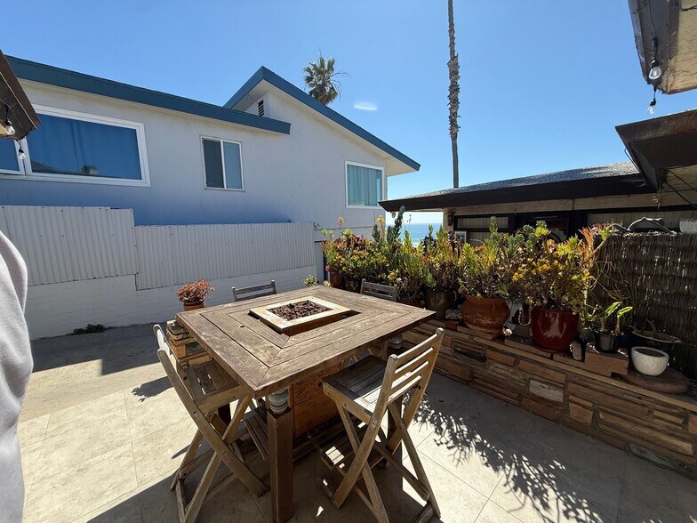 More Photos Of 4927-29 Ocean Blvd, San Diego Multifamily For Sale