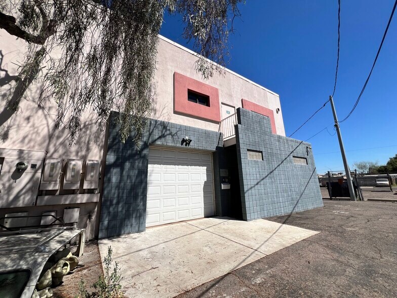 More Photos Of 2641 E McDowell Rd, Phoenix Loft Creative Space For Lease