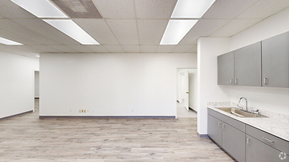 Primary Photo Of 2500 Central Pky, Houston Unknown For Lease