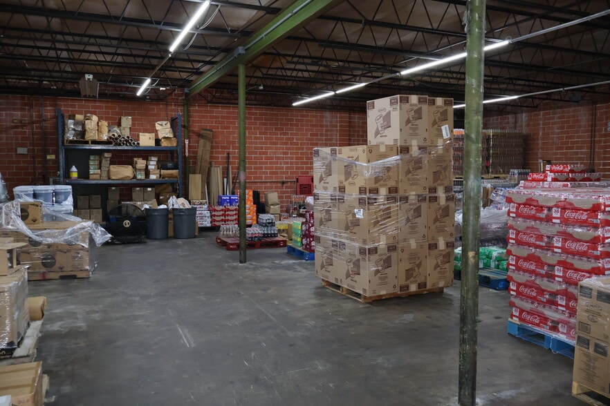More Photos Of 2818 Fay St, Houston Industrial For Sale
