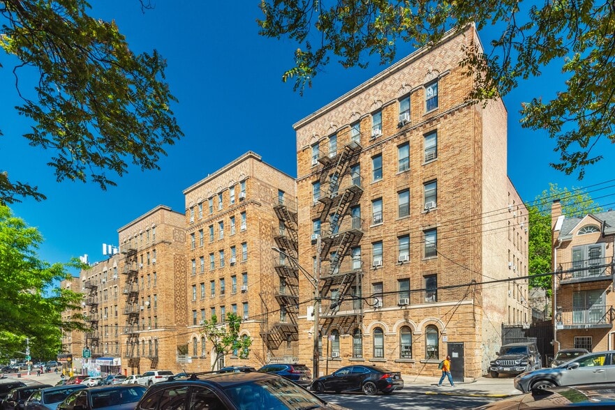 More Photos Of 2300 Sedgwick Ave, Bronx Apartments For Sale