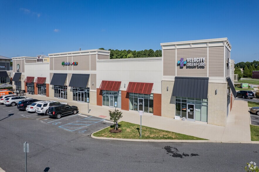 More Photos Of Centerbrooke Ln, Suffolk Unknown For Lease