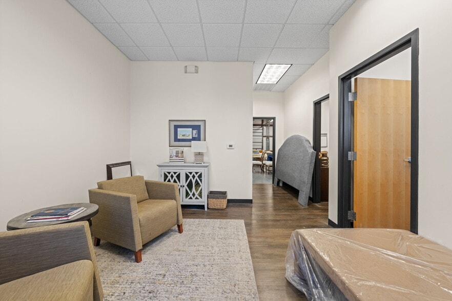 More Photos Of 5011 Departure Dr, Raleigh Showroom For Sale