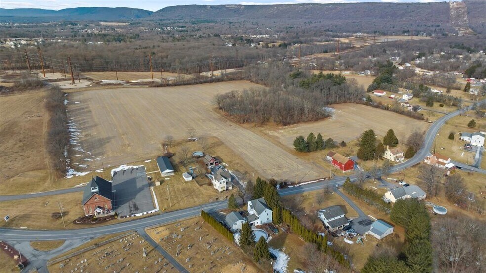 More Photos Of 1097 Blue Mountain Dr, Danielsville Land For Sale