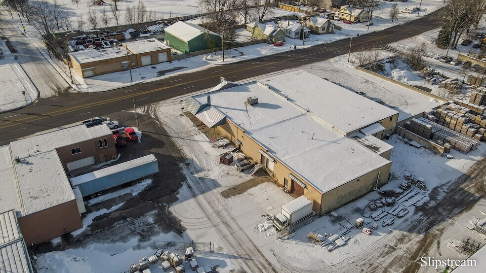 More Photos Of 1623-1635 Chicago Dr SW, Grand Rapids Freestanding For Sale