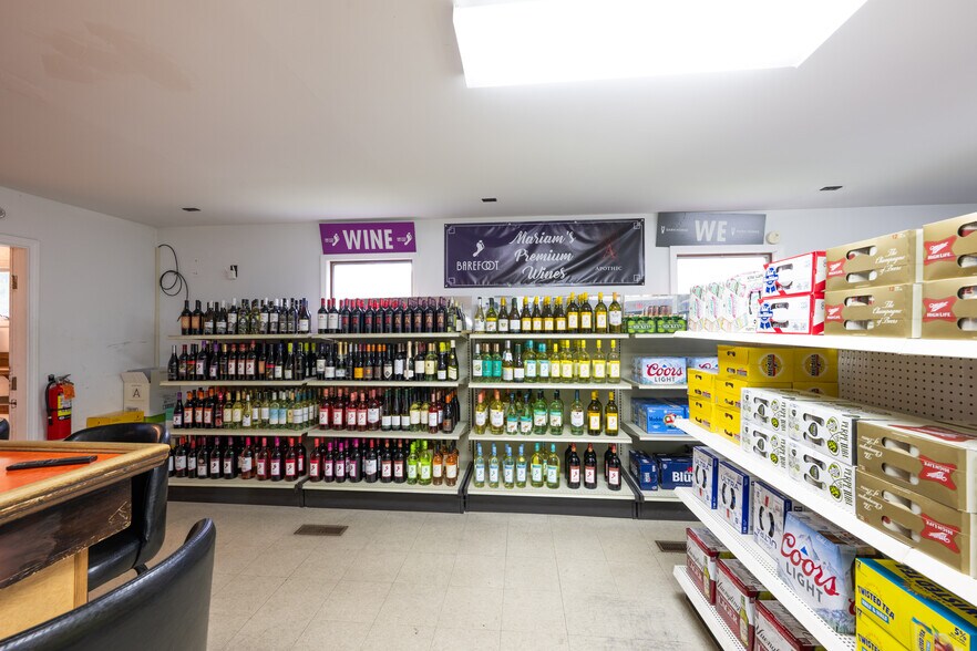 More Photos Of 1635 Broadway, Bethlehem Storefront For Sale