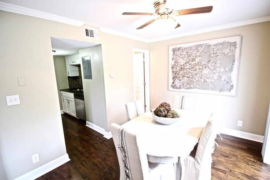 More Photos Of 4427-4433 Holly St, Kansas City Apartments For Sale