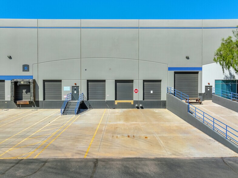 More Photos Of 601 S 54th St, Chandler Warehouse For Lease