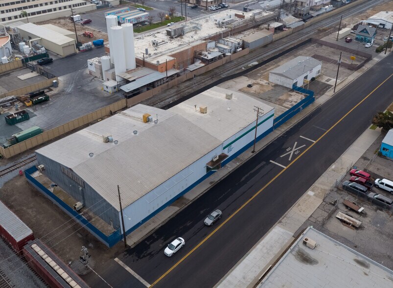 More Photos Of 505 W 6th St, Hanford Warehouse For Sale