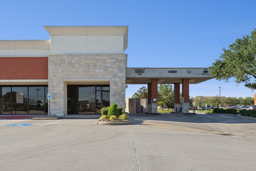 More Photos Of 14020 Highway 3, Webster Unknown For Lease