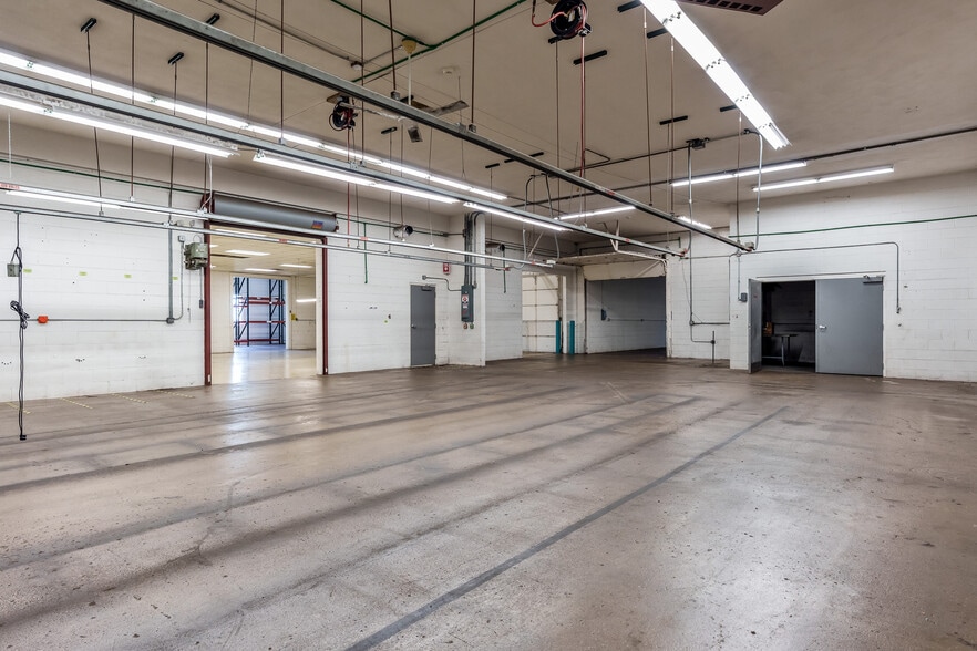 More Photos Of 6212 Material Ave, Loves Park Warehouse For Sale