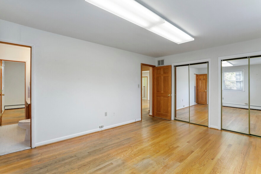 More Photos Of 2893 Jessup Rd, Jessup Office For Sale