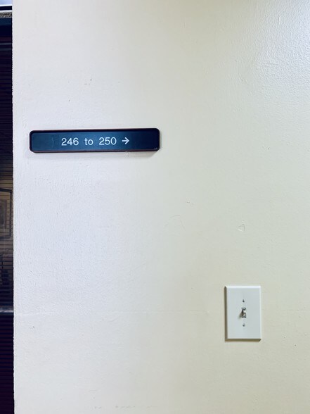 More Photos Of 8370 W Flagler St, Miami Medical For Lease