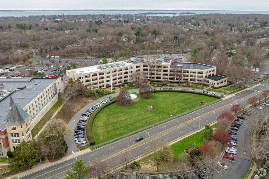 More Photos Of 1700 E Putnam Ave, Old Greenwich Office For Lease