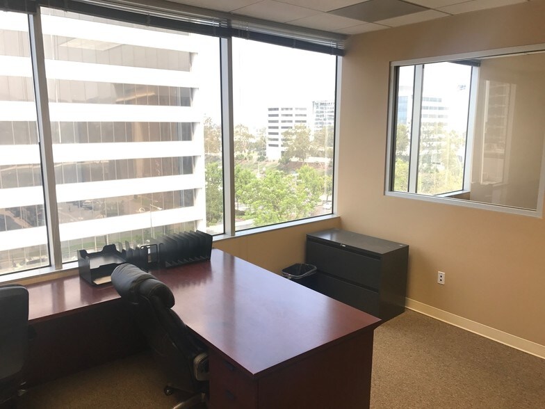 More Photos Of 600 N Brand Blvd, Glendale Medical For Lease
