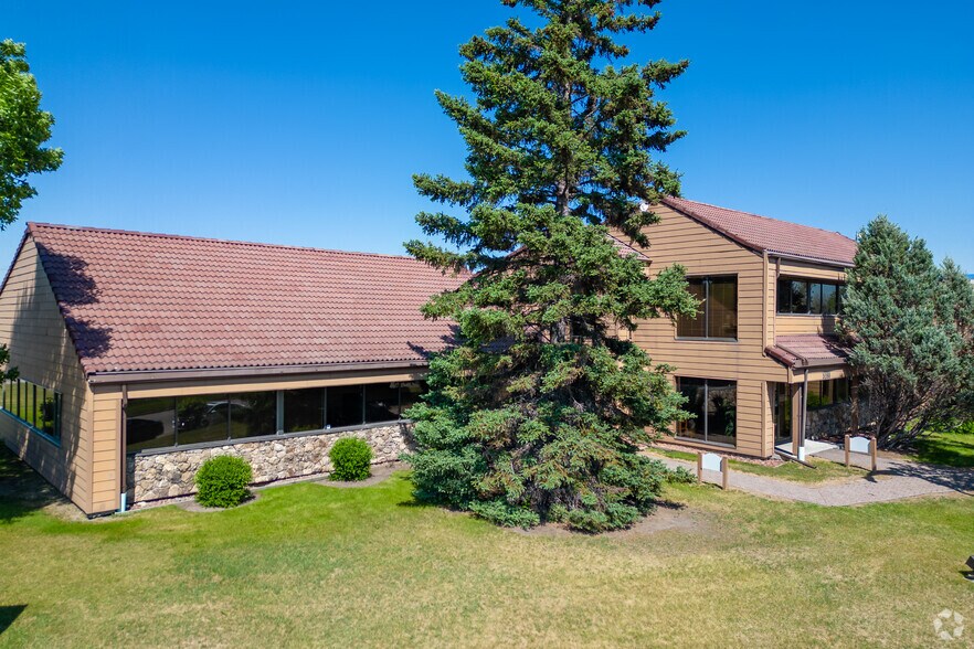 Primary Photo Of 5160 Skyline Way NE, Calgary Office For Lease