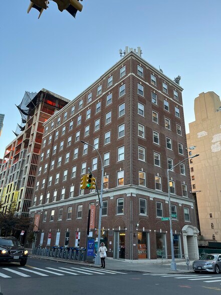 More Photos Of 80 Hanson Pl, Brooklyn Office For Lease