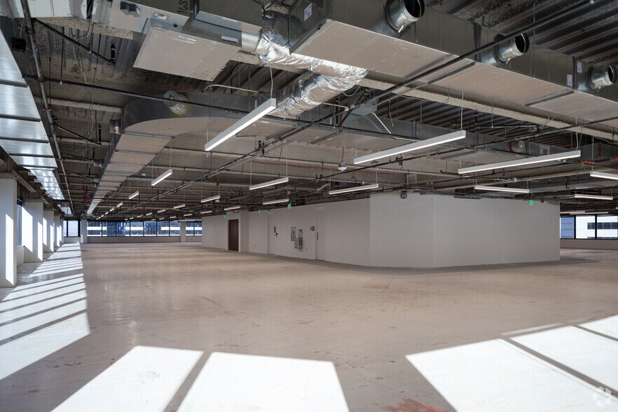 More Photos Of 1099 18th St, Denver Office For Lease