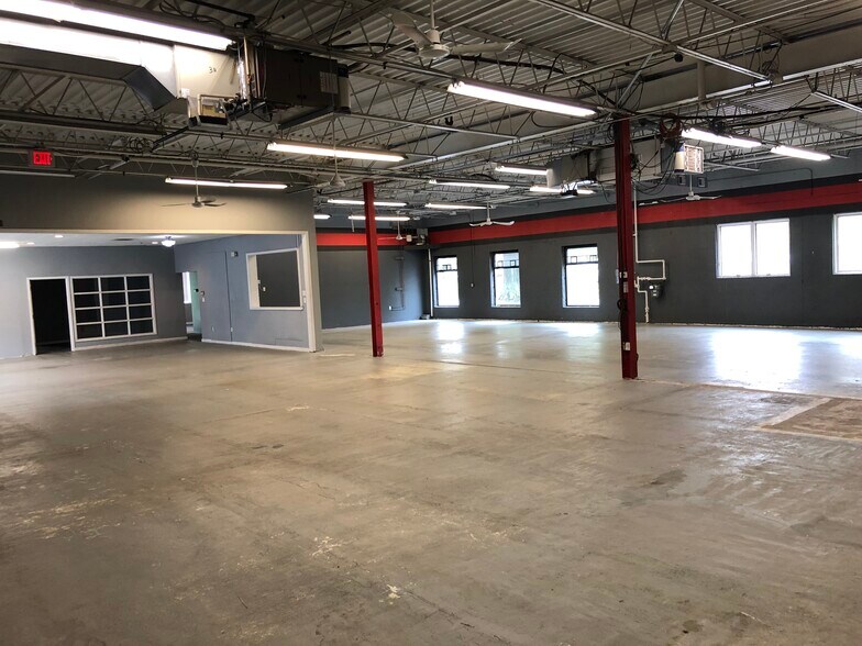 More Photos Of 20 Locust Ave, Berkeley Heights Warehouse For Lease