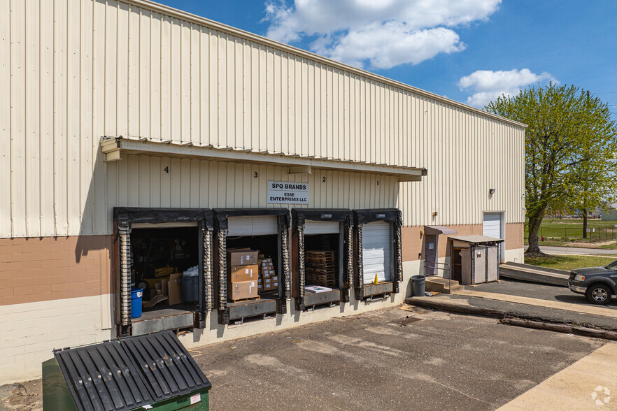 More Photos Of 46 N West Ave, Vineland Unknown For Lease