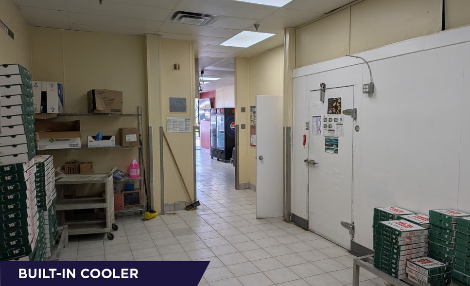 More Photos Of 3471-3631 NW Federal Hwy, Jensen Beach Storefront For Lease