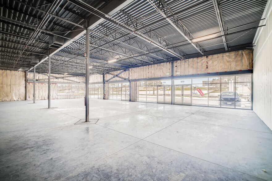 More Photos Of 6200 Leetsdale Dr, Denver Storefront For Lease