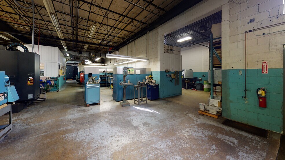 More Photos Of 1085 Industrial Blvd, Southampton Manufacturing For Sale