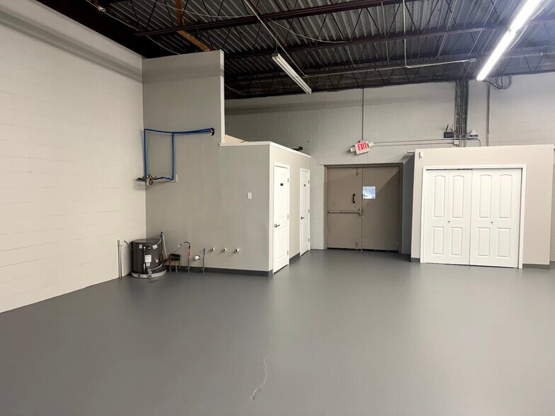 More Photos Of 4805-4825 Salem Ave, Dayton Unknown For Lease