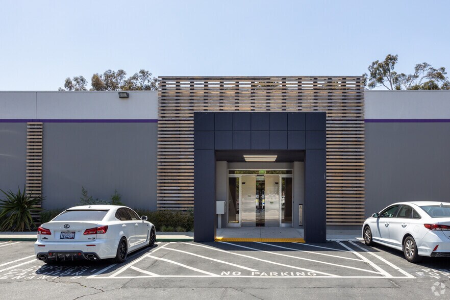 More Photos Of 3531 Fashion Way, Torrance Medical For Lease