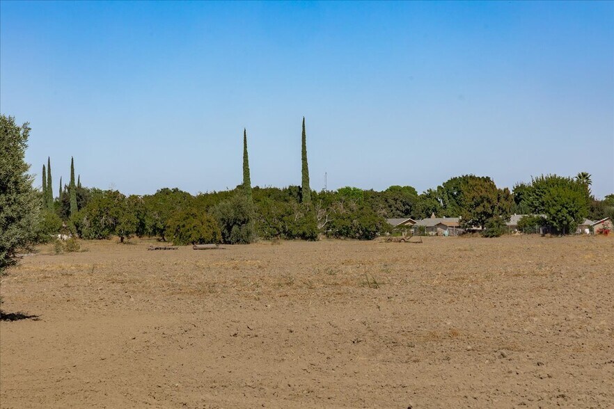 More Photos Of 1425 5th St, Colusa Land For Sale