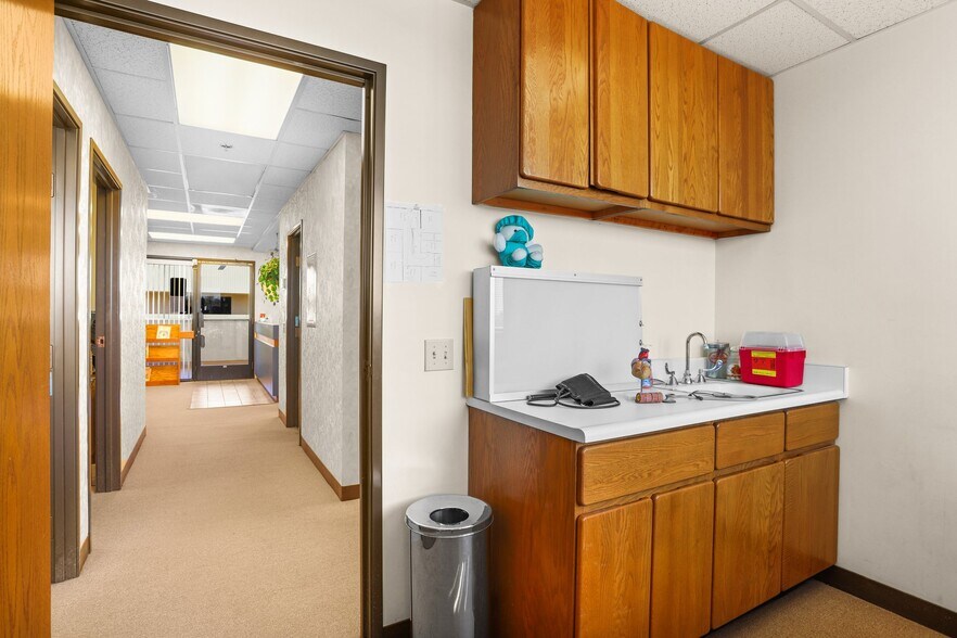 More Photos Of 999 N Tustin Ave, Santa Ana Medical For Sale