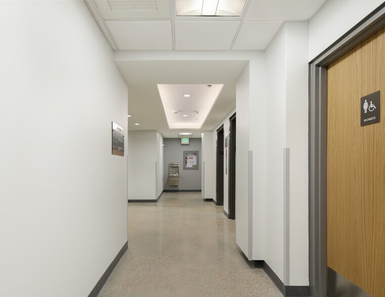 More Photos Of 274 Union Blvd, Lakewood Medical For Lease