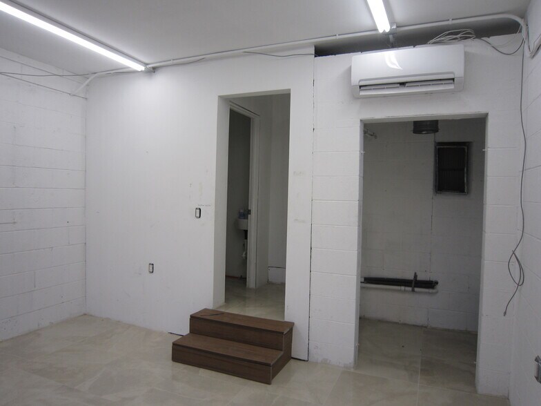 More Photos Of 11 Quassaick Ave, New Windsor Township Storefront For Sale